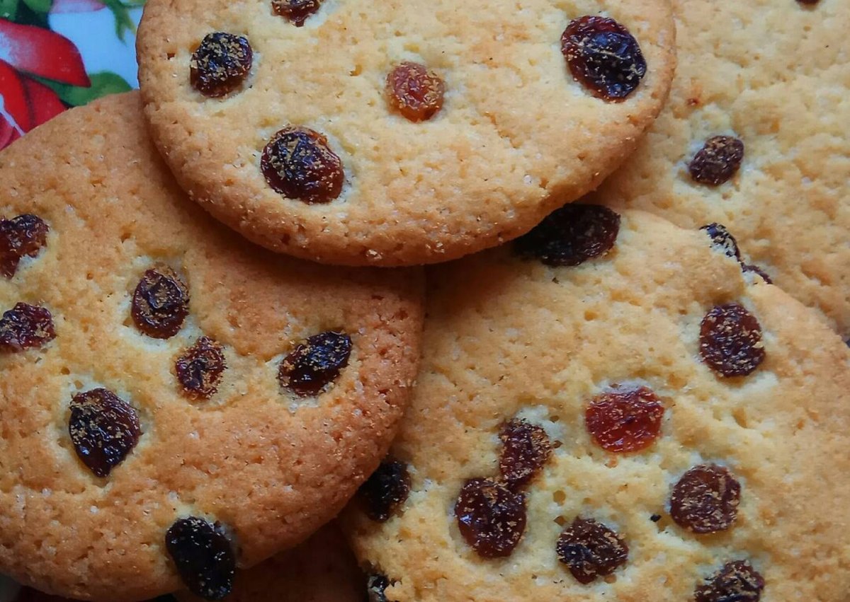 Печенье с изюмом