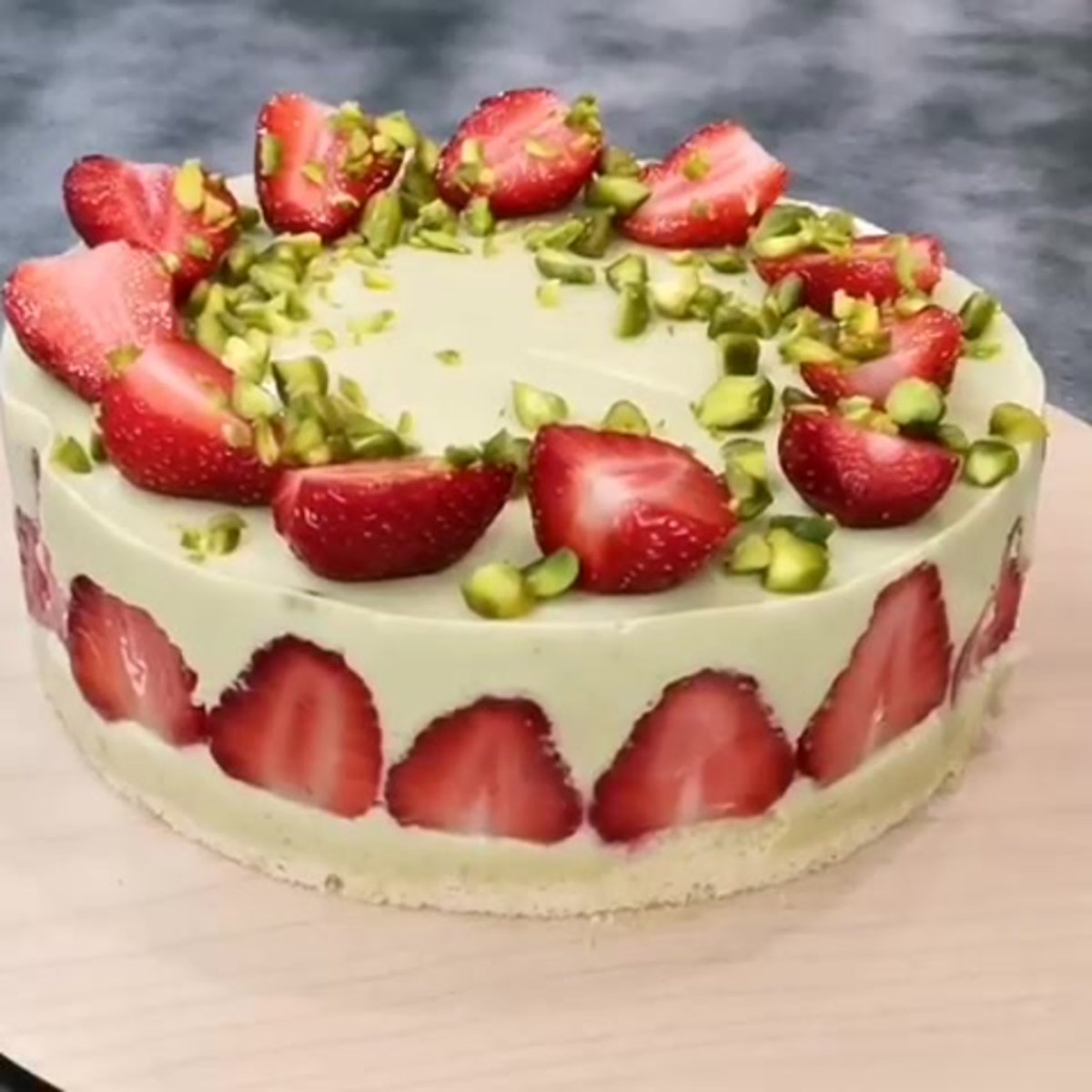 Торт Парфе клубничный