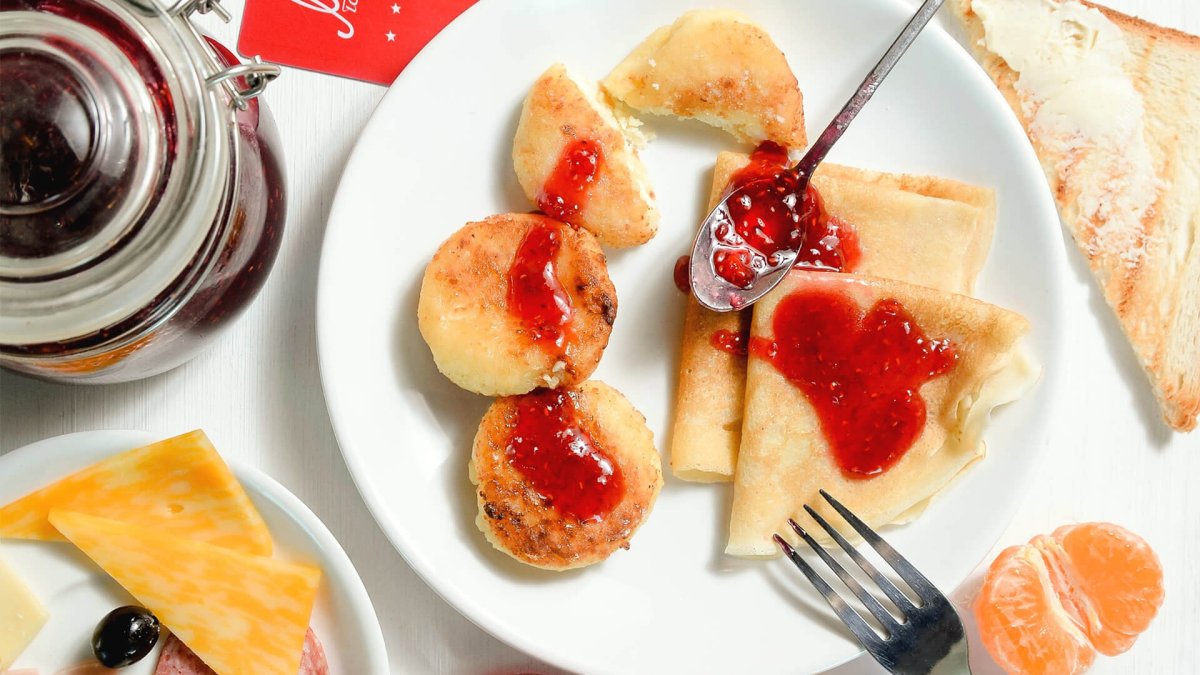 Панкейки с клубникой