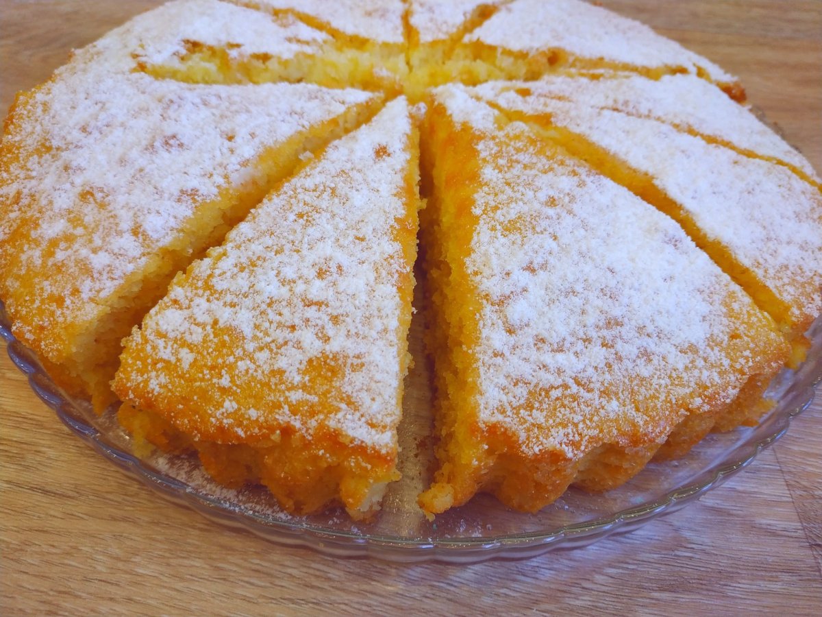 Пирог шарлотка с яблоками