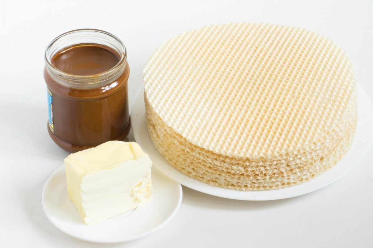 Торт с вафельными коржами