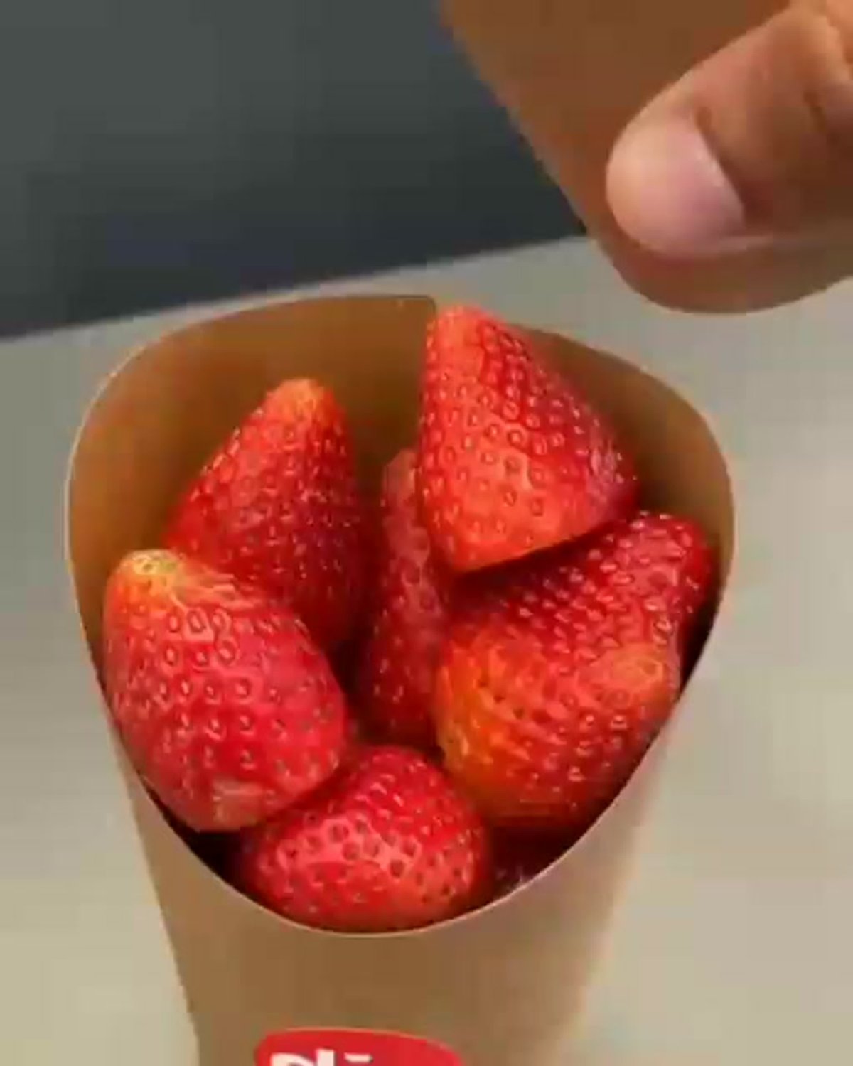 Черное белое мороженое