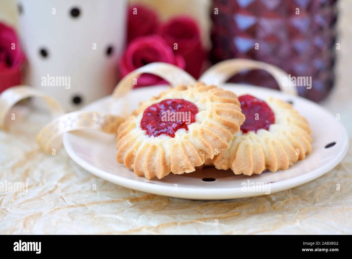 Печенье с джемом в середине