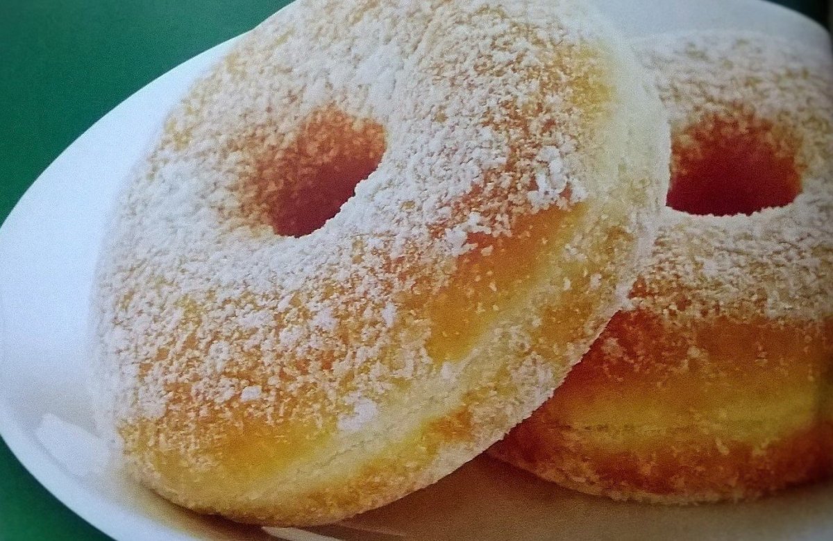 Малиновый пончик Криспи Крим
