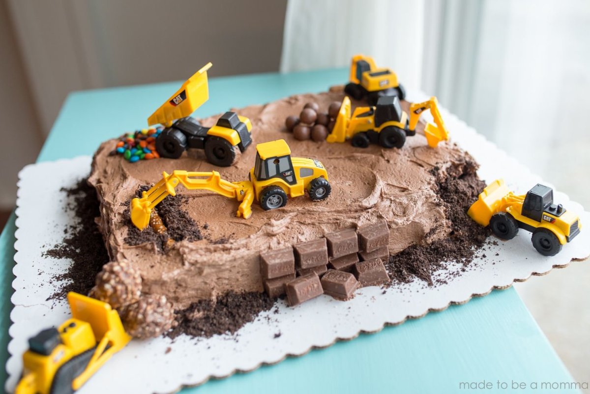 Экскаватор на торте JCB