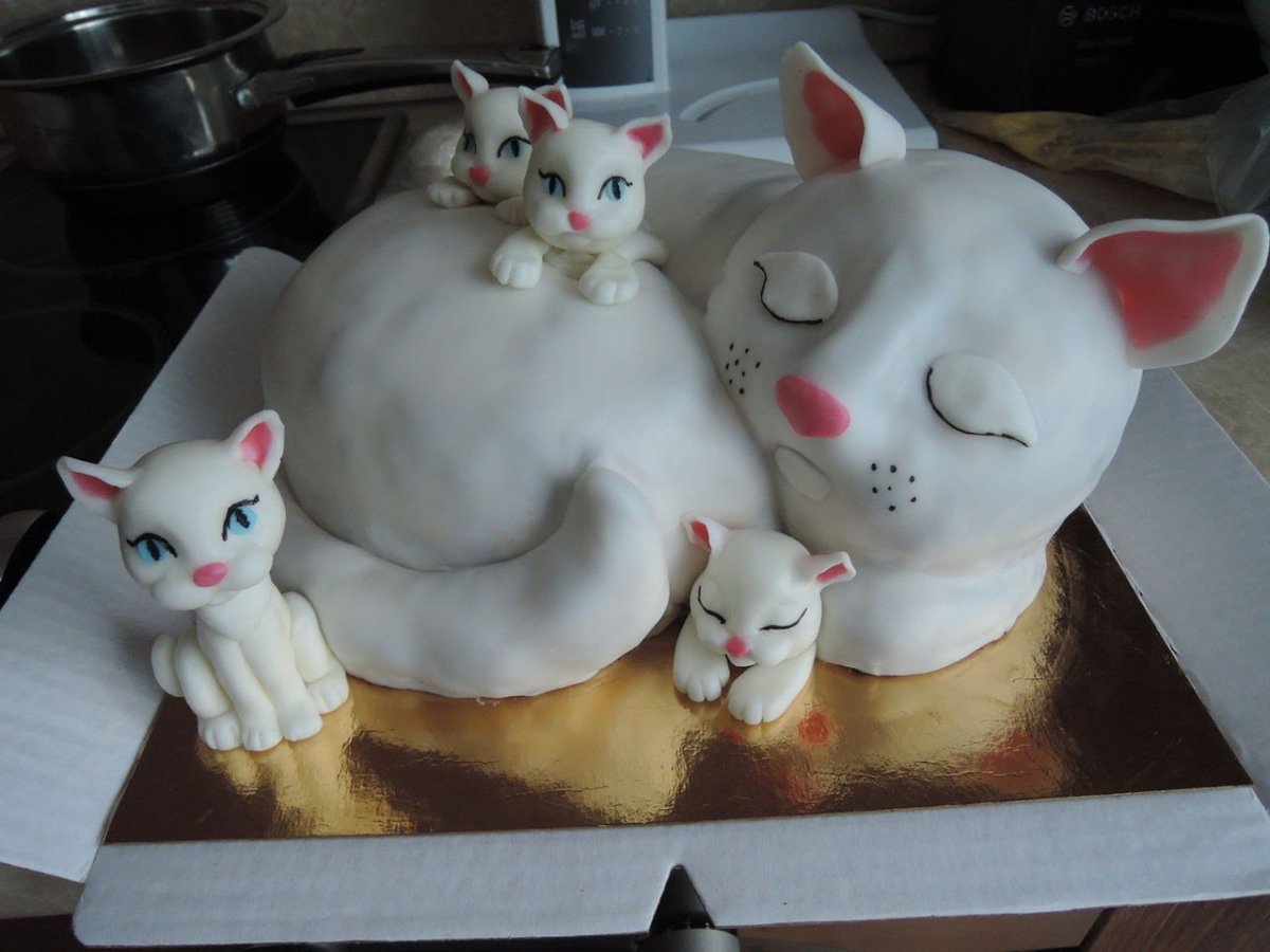 Торт кошка с котятами