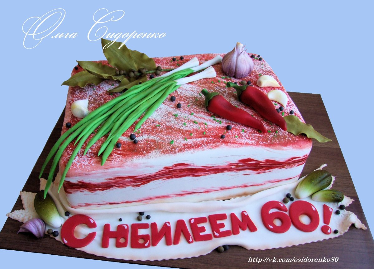 Мастичный торт кусок