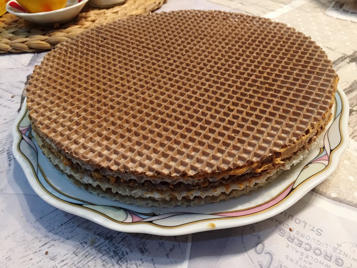 Торт с вафельными коржами