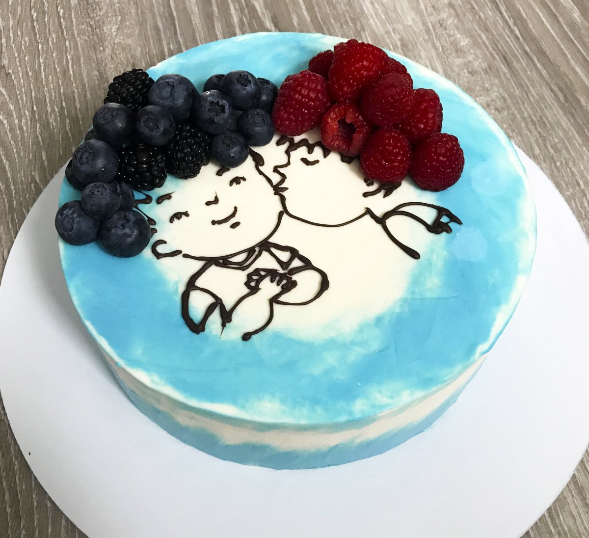Модный торт для мальчика