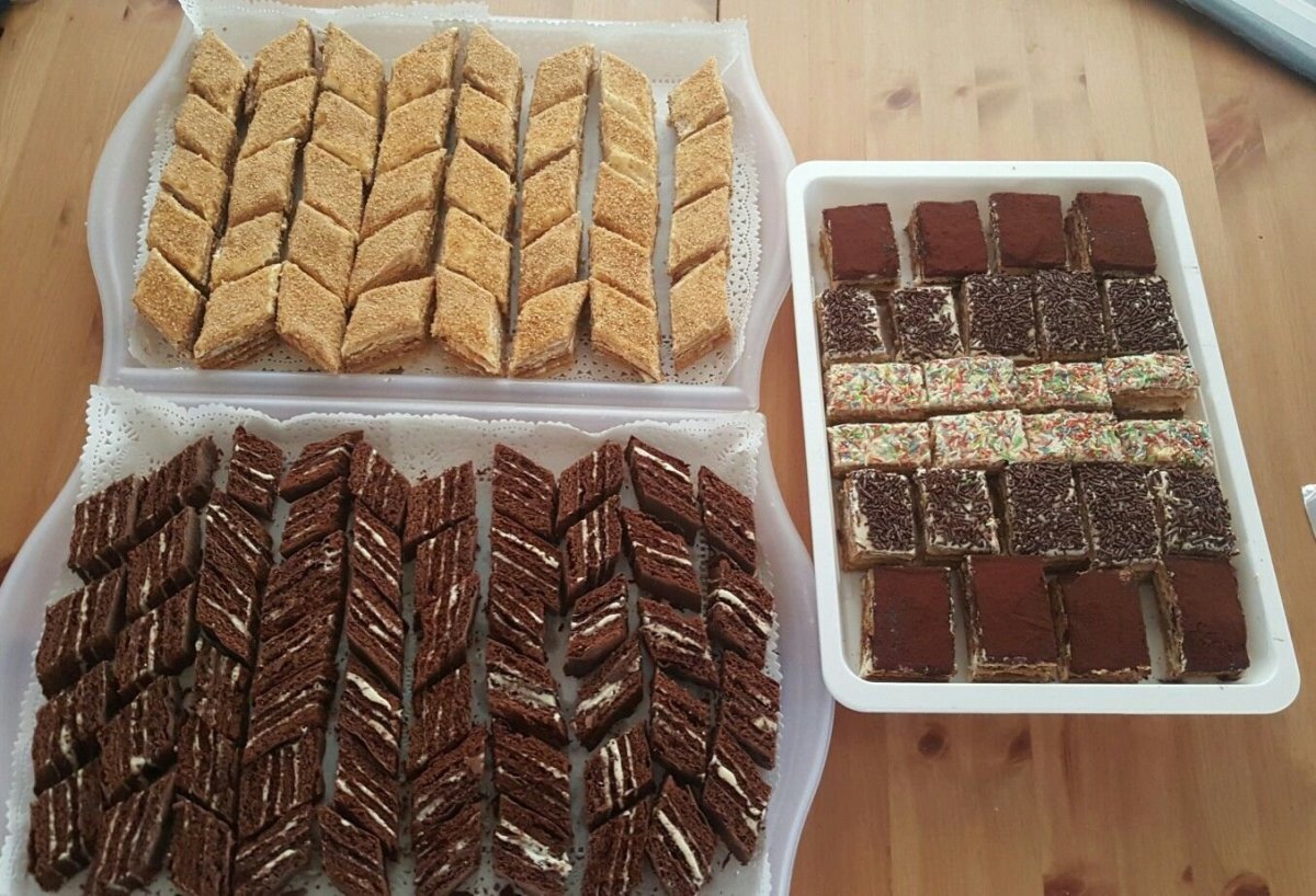 Торт в виде банки НУТЕЛЛЫ