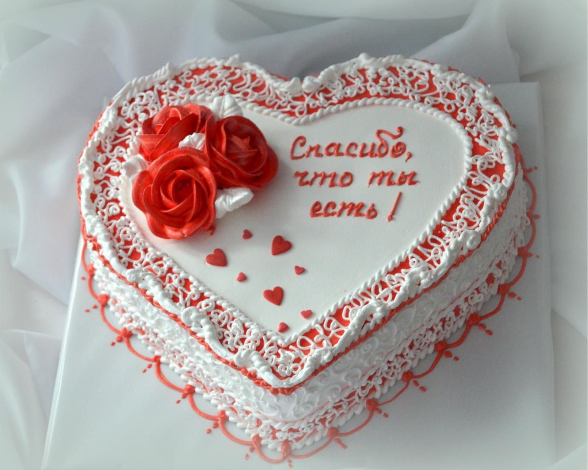 Торт в виде сердца