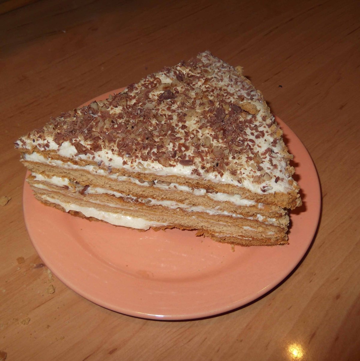 Медовик с брусникой