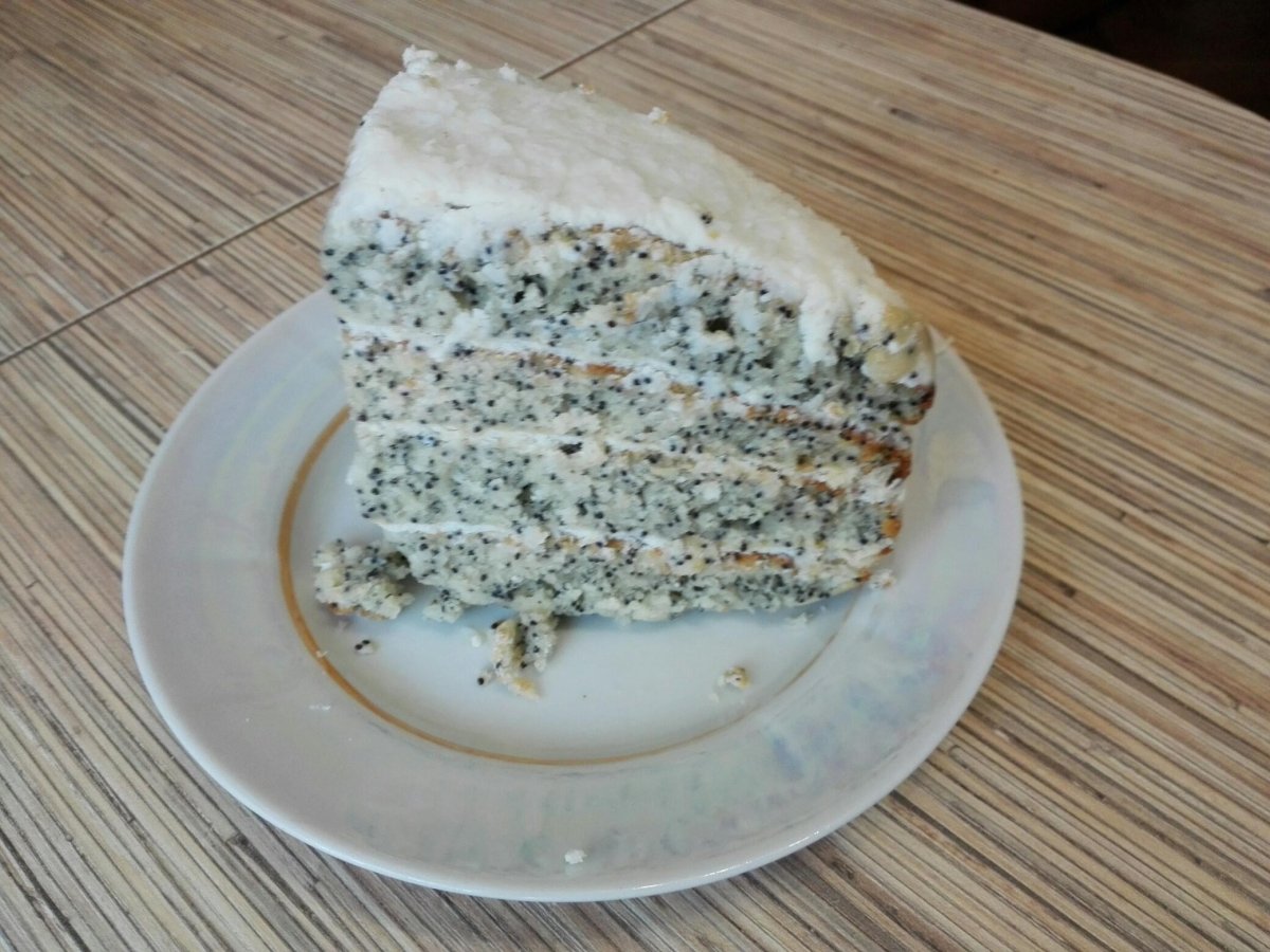 Торт маковый со сметаной