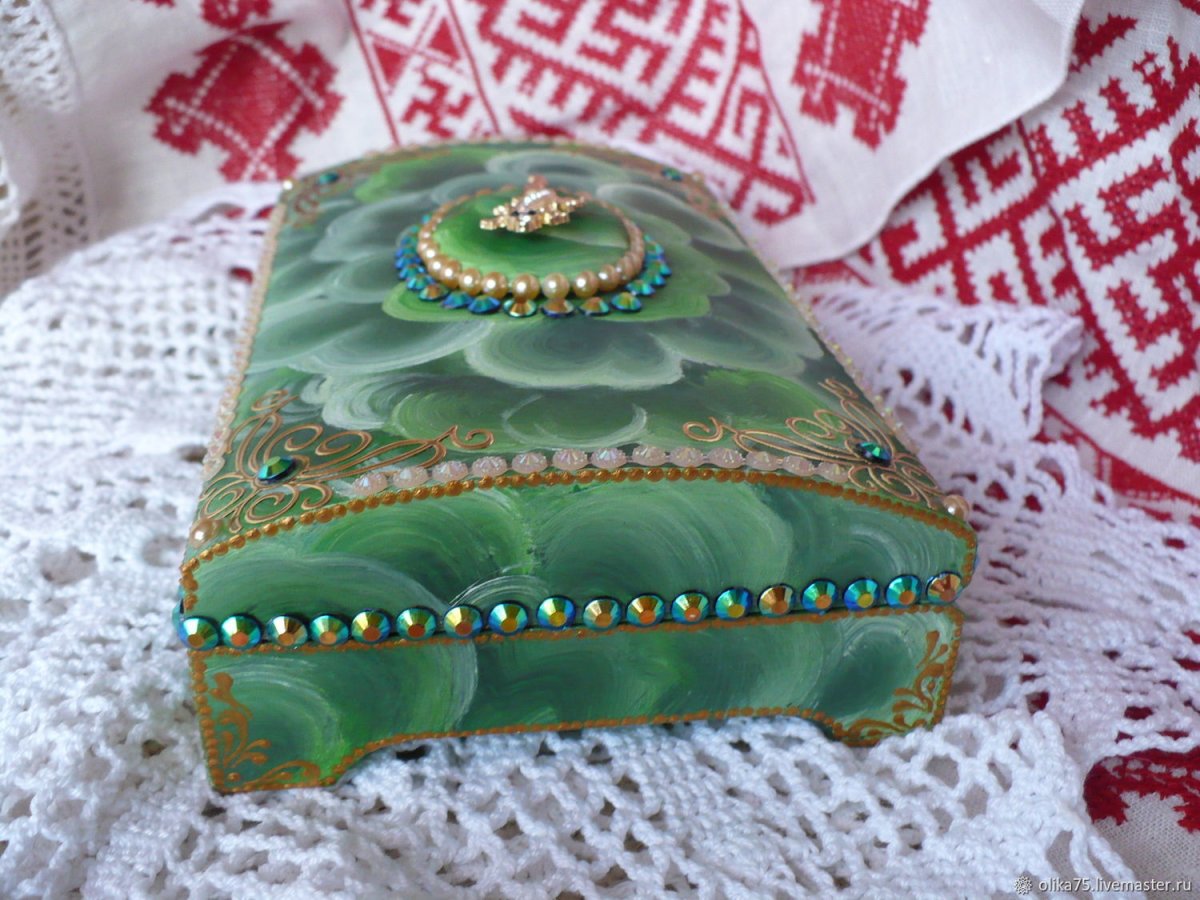 Малахит и Малахитовая шкатулка