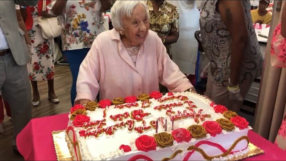 Торт на 70 лет женщине кремовый