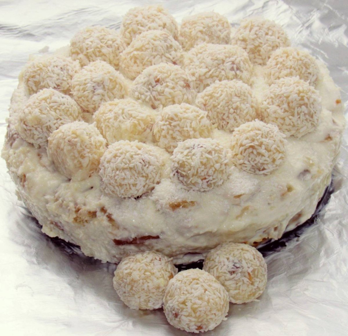 Almond Coconut Cake (Raffaello Cake) Recipe