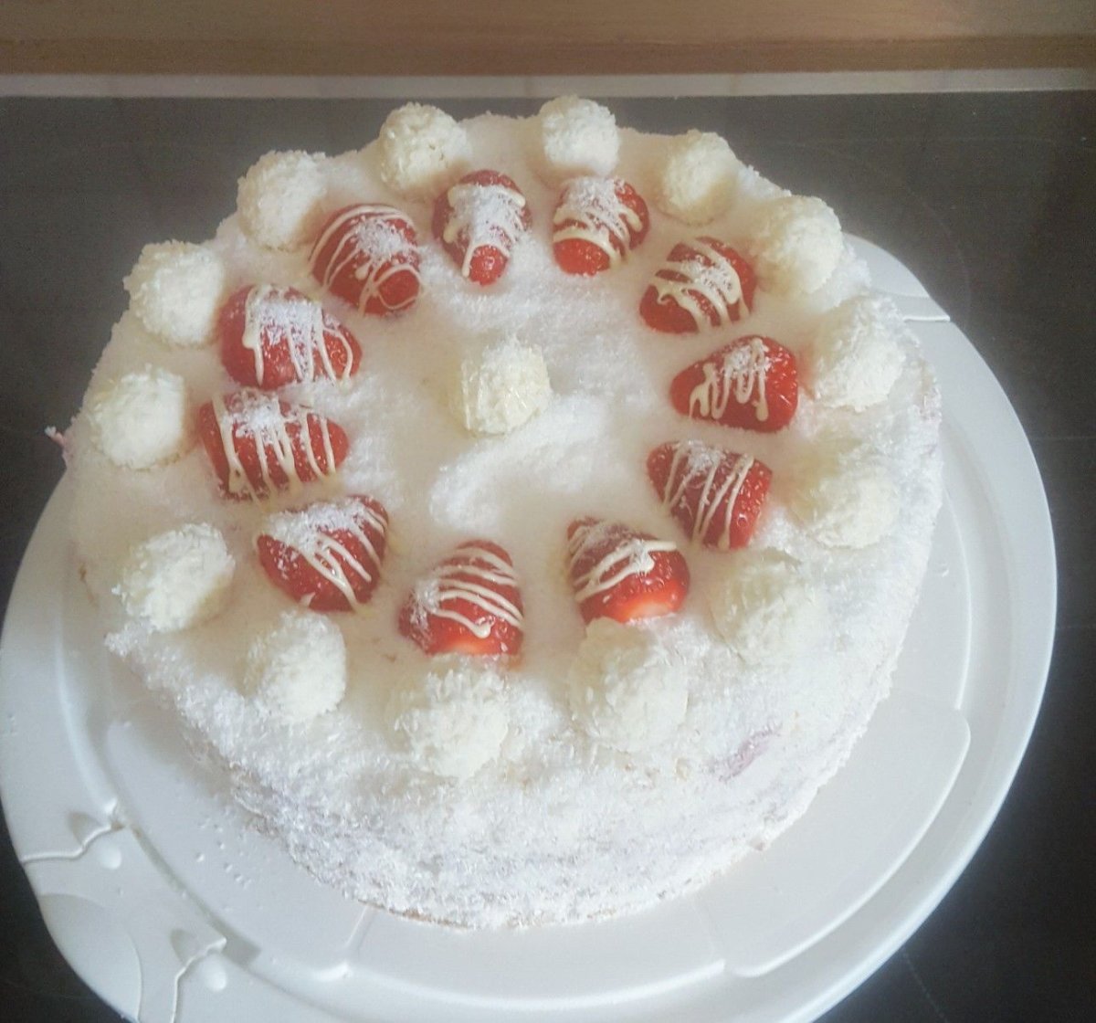 Торт с рафаэлками и шоколадом
