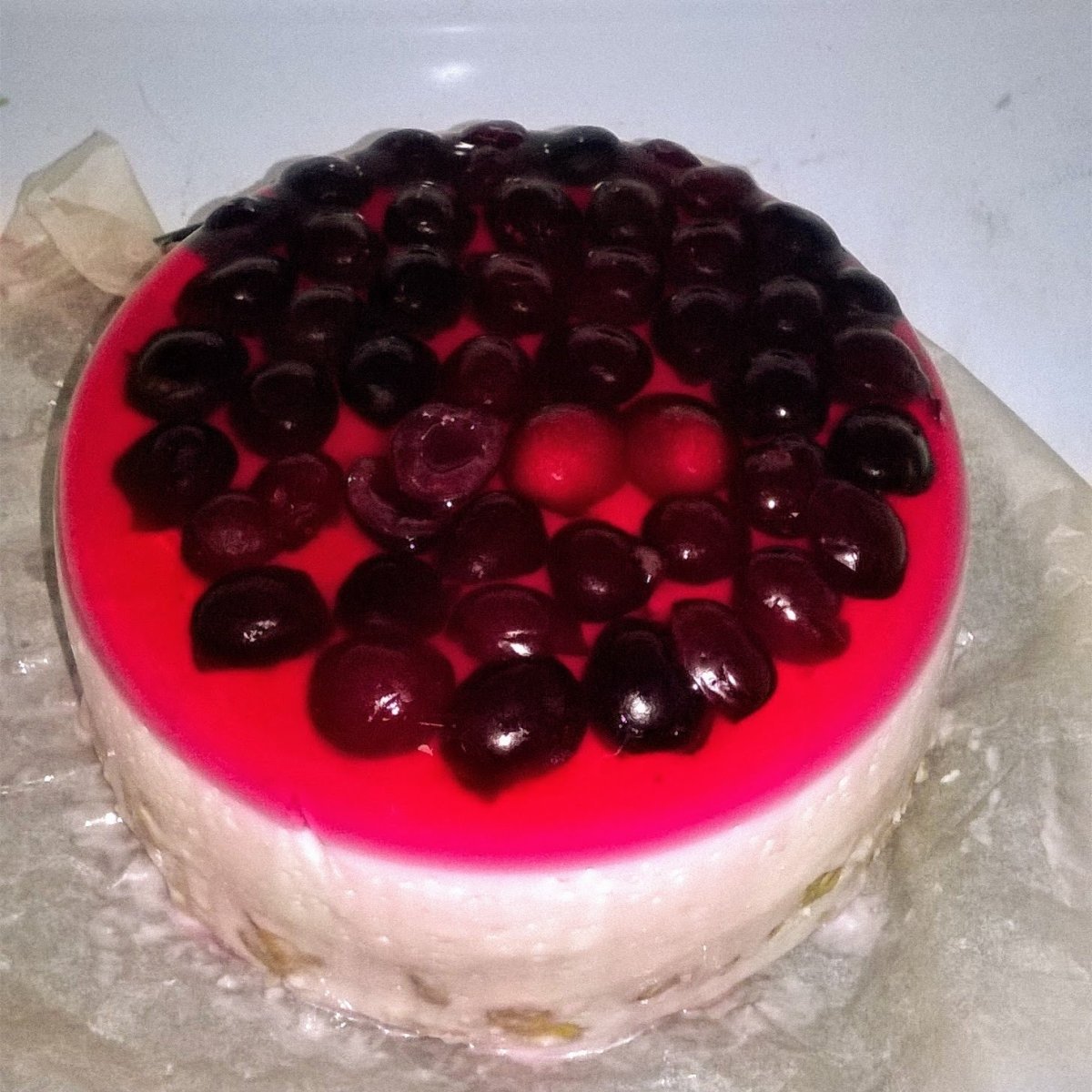 Чизкейк с клубникой и желе