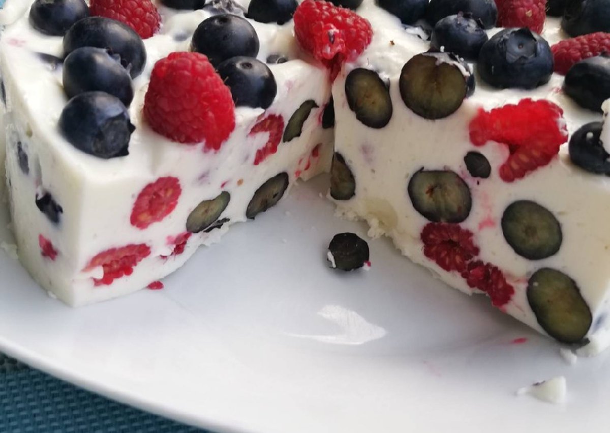 Cream Cake