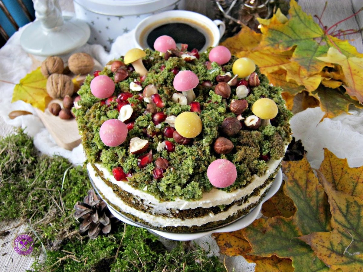 Торт для мальчика с мхом