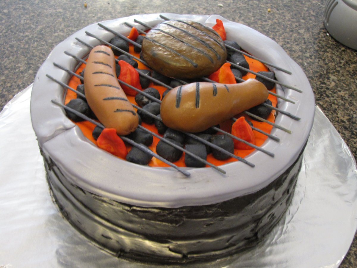 Торт бутылка с шашлыком