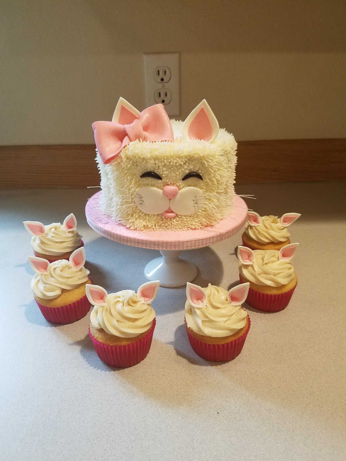 Торт с «кошками»