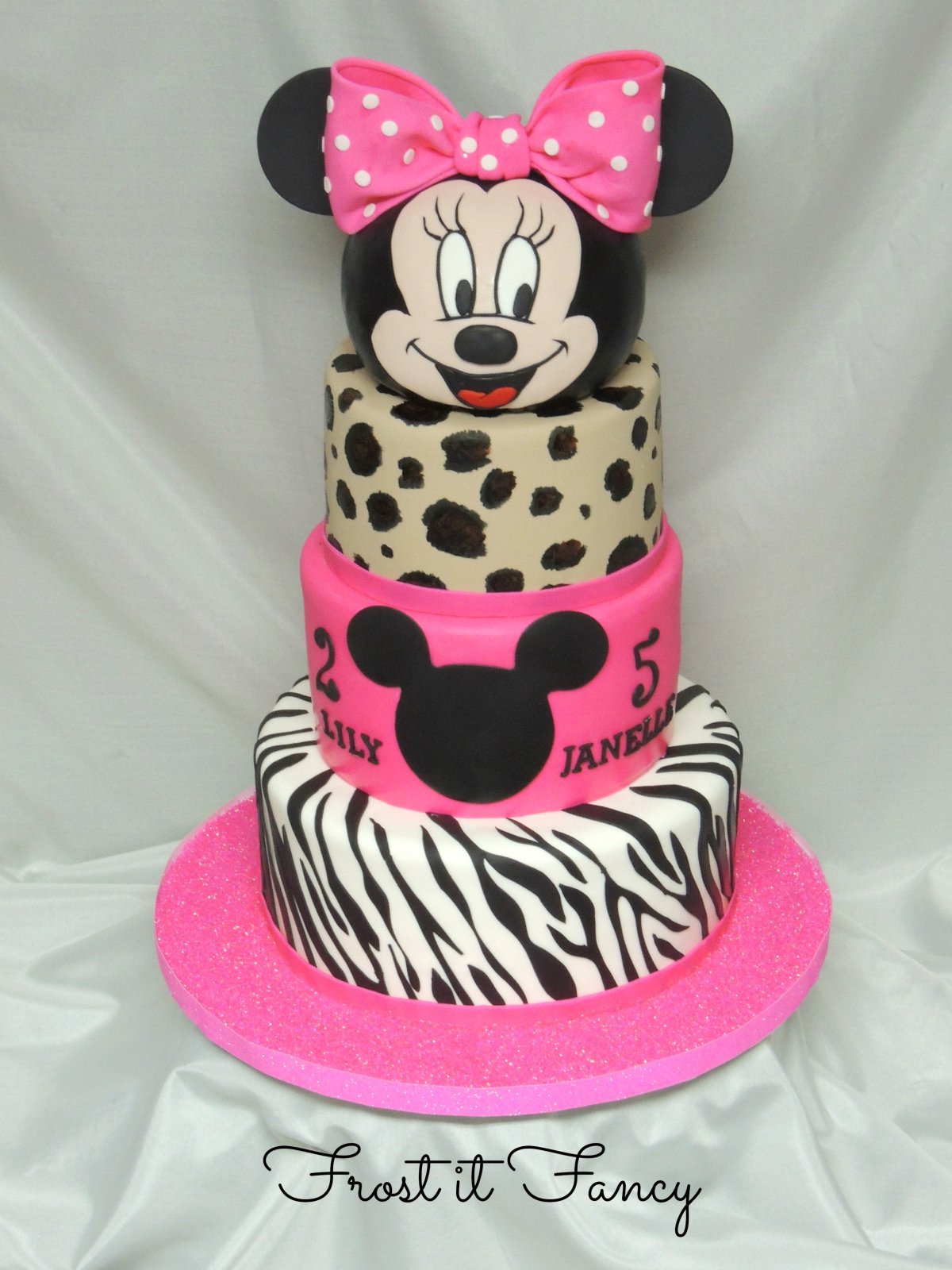 Mickey Mouse торт