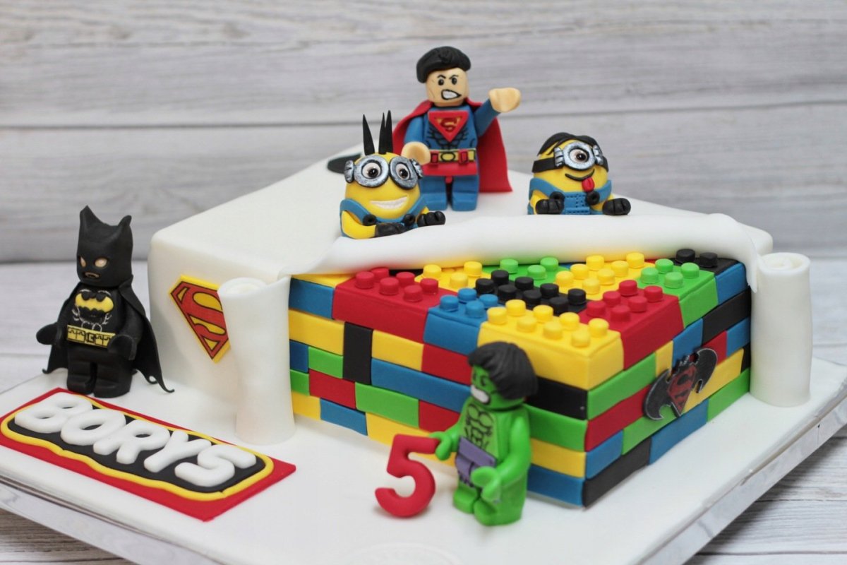 Торт LEGO City