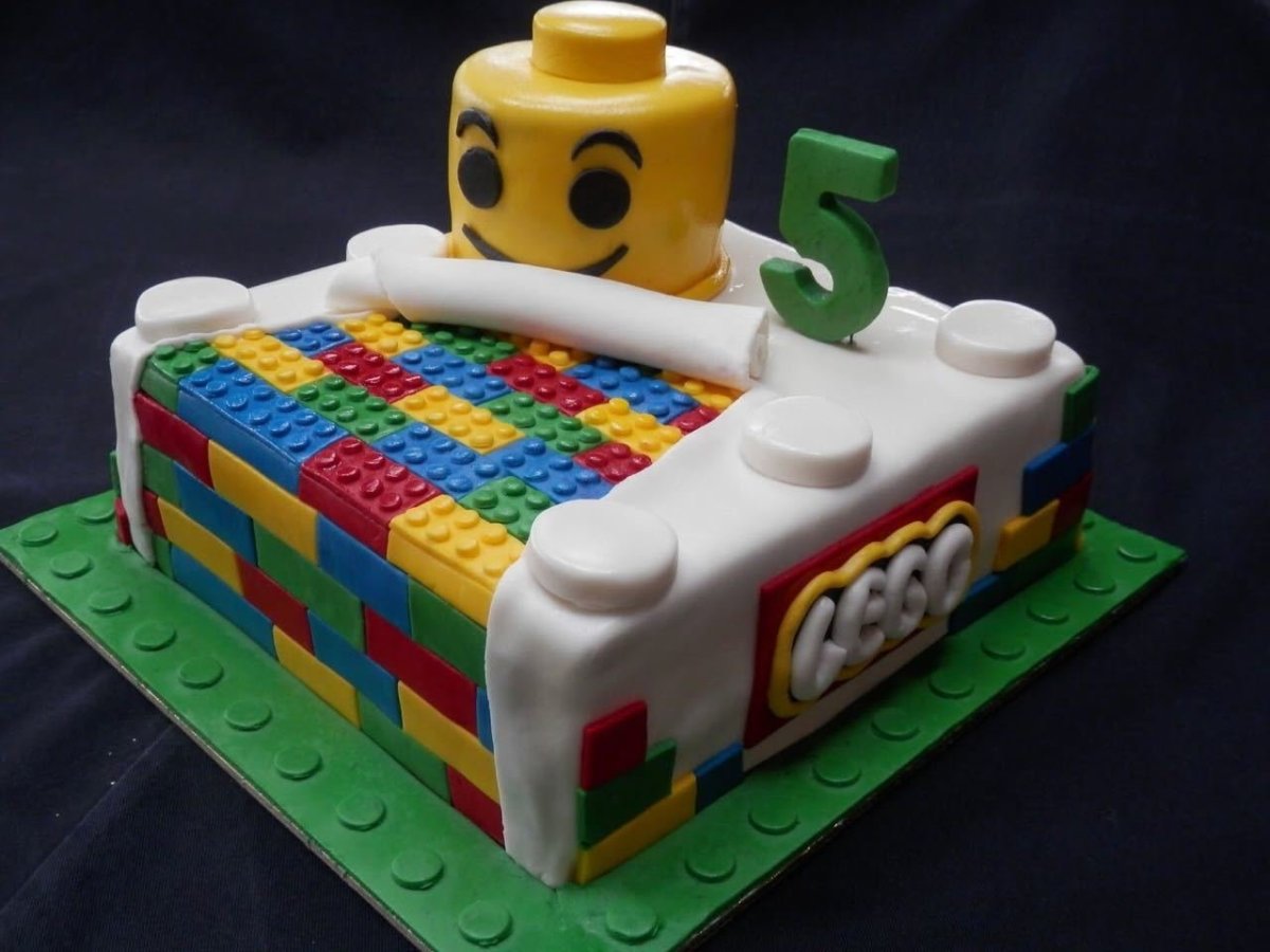 Торт LEGO City
