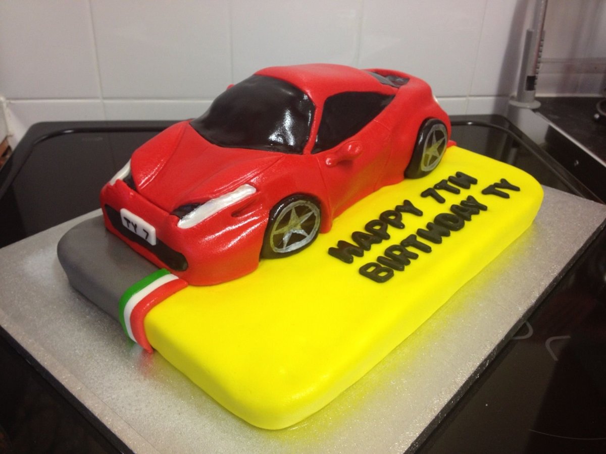 Торт Scuderia Ferrari