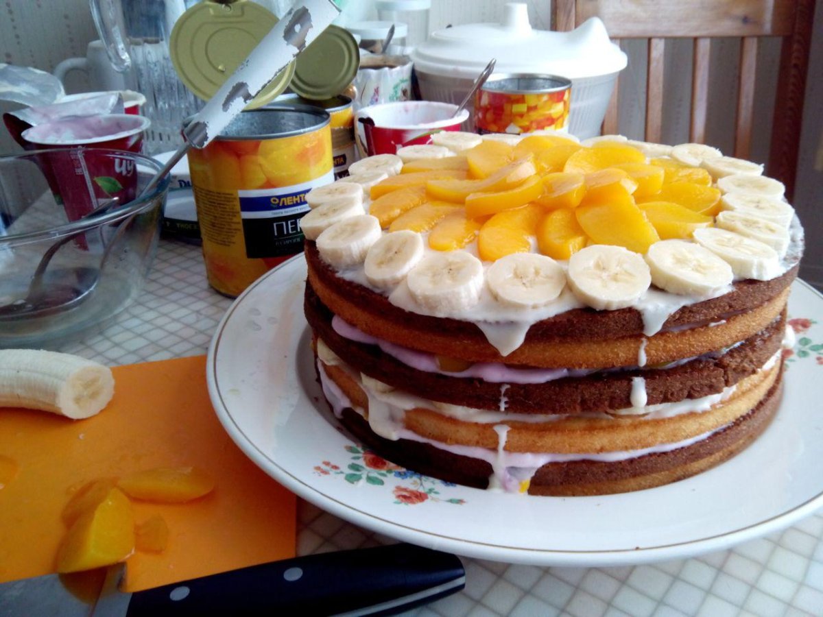 Торт из савоярди и маскарпоне с клубникой