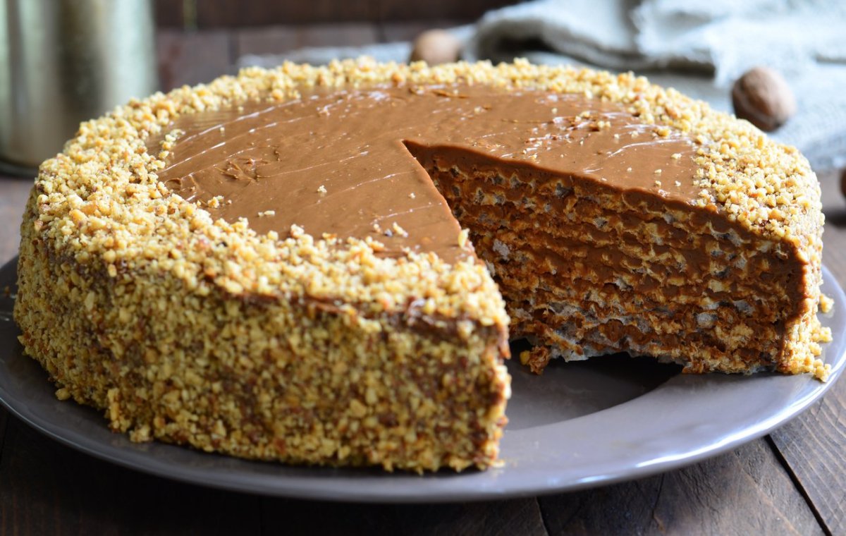 Торт из коржей со сгущенкой
