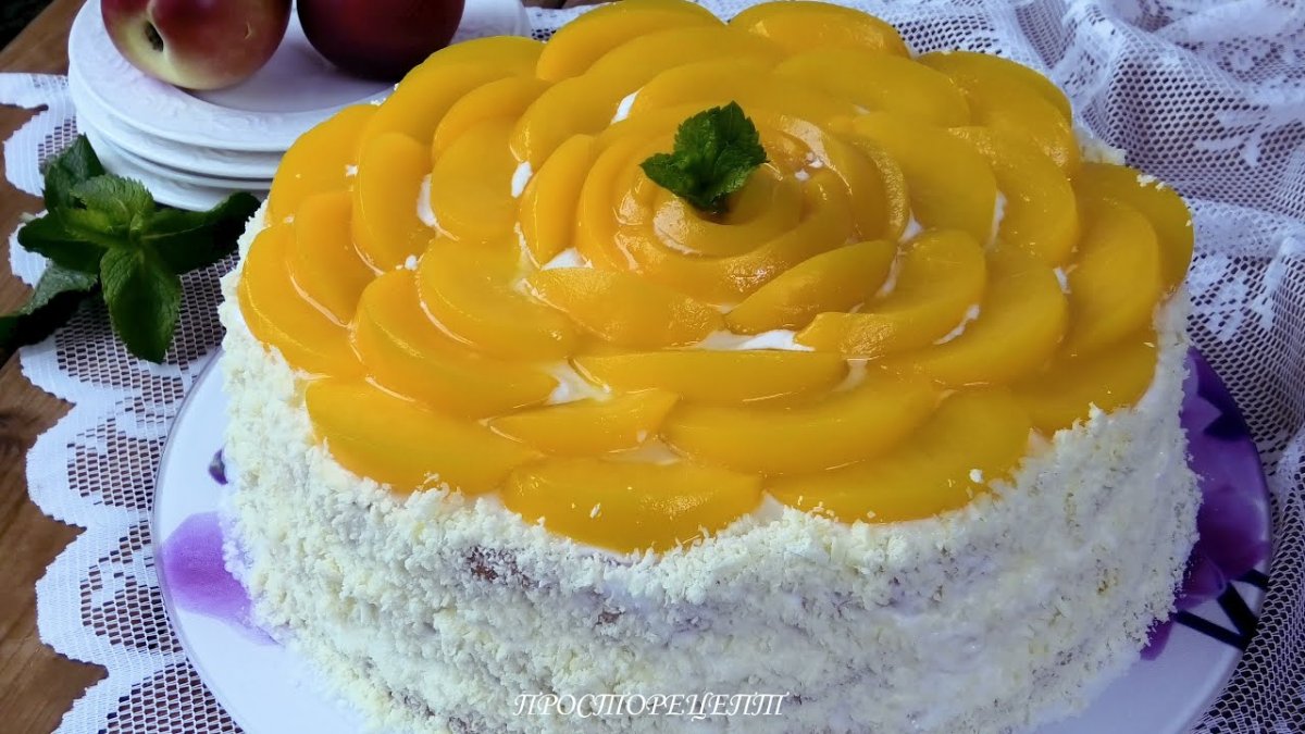 Украшение торта персиками