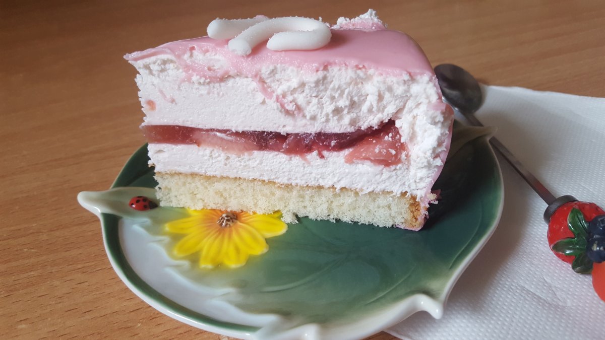 Зефир домашний на белом фоне