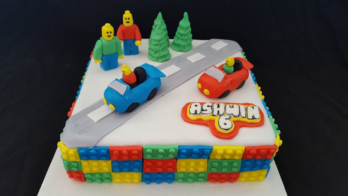 Торт LEGO City