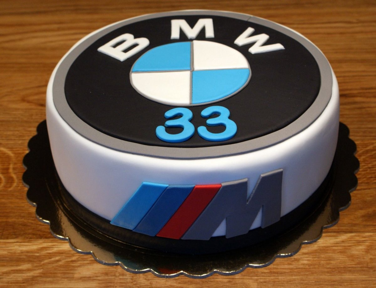 Торт BMW A 8