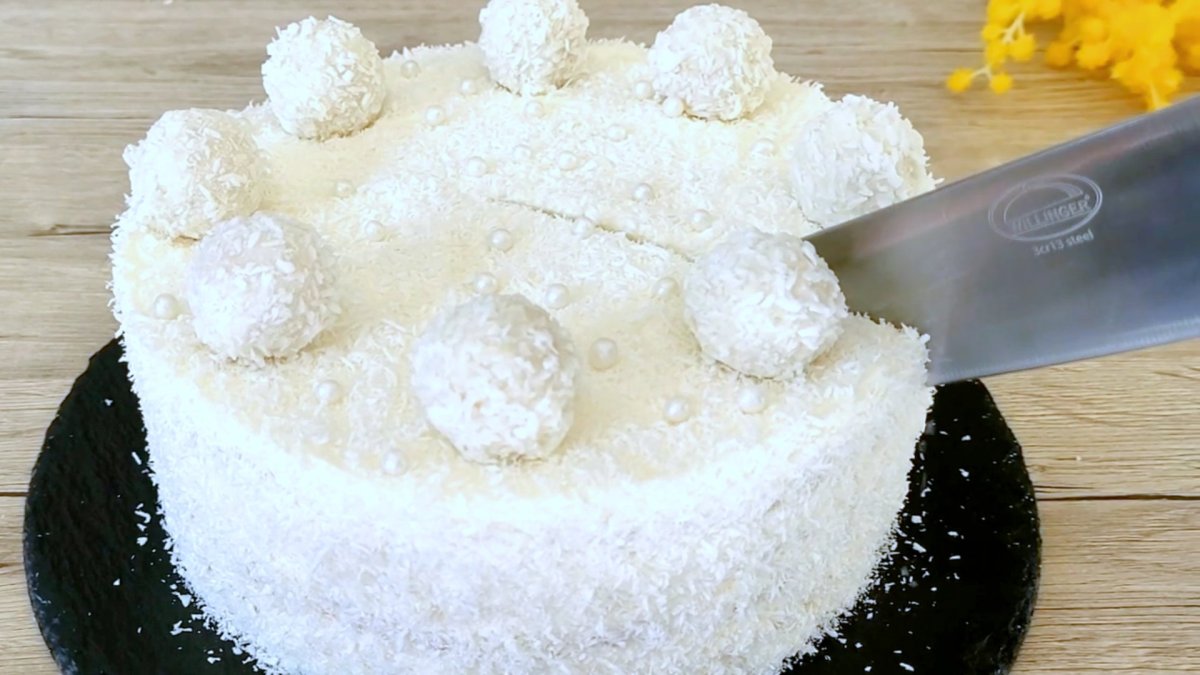 Торт Рафаэлло с кокосовой стружкой