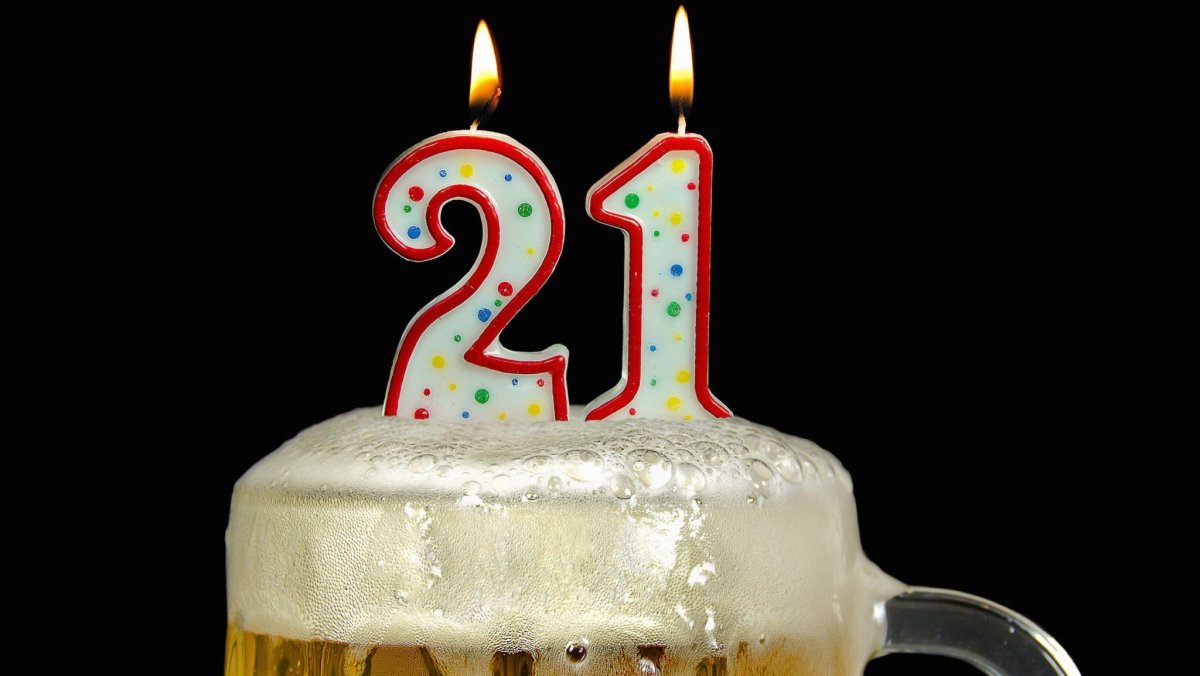 С днём рождения 21 год парню