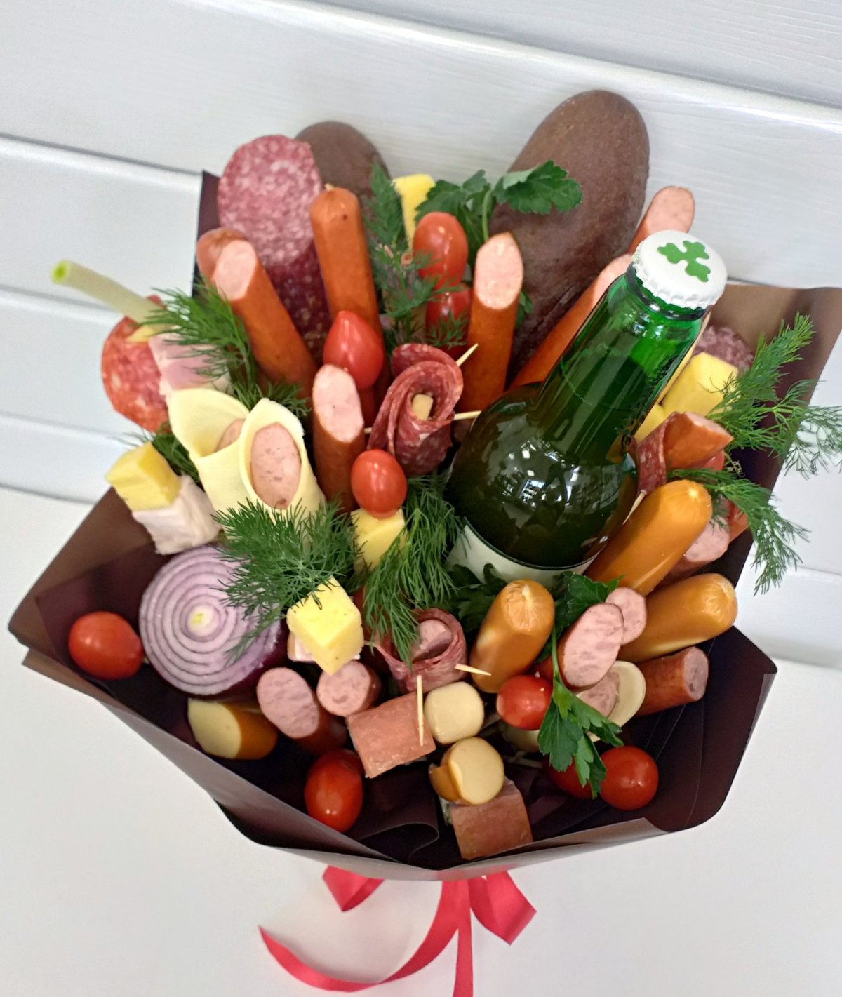 Мясо птицы колбаса с приправками