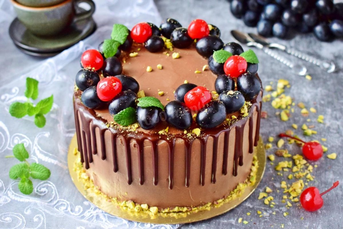 Малиновый торт с кремом чиз