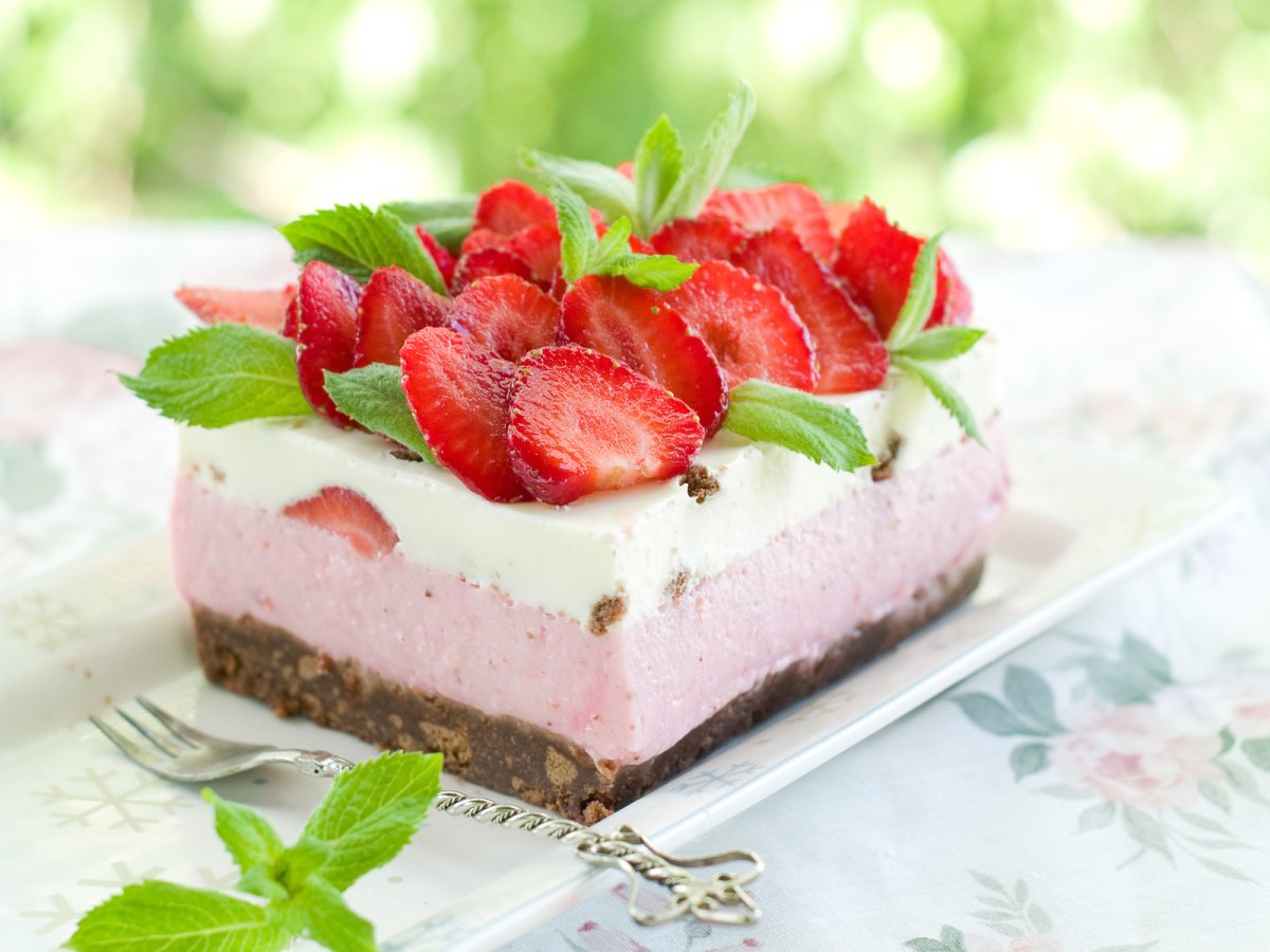 Strawberry Shortcake Cheesecake