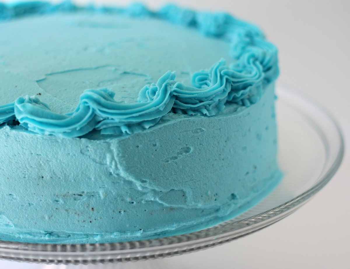 Красивый синий торт