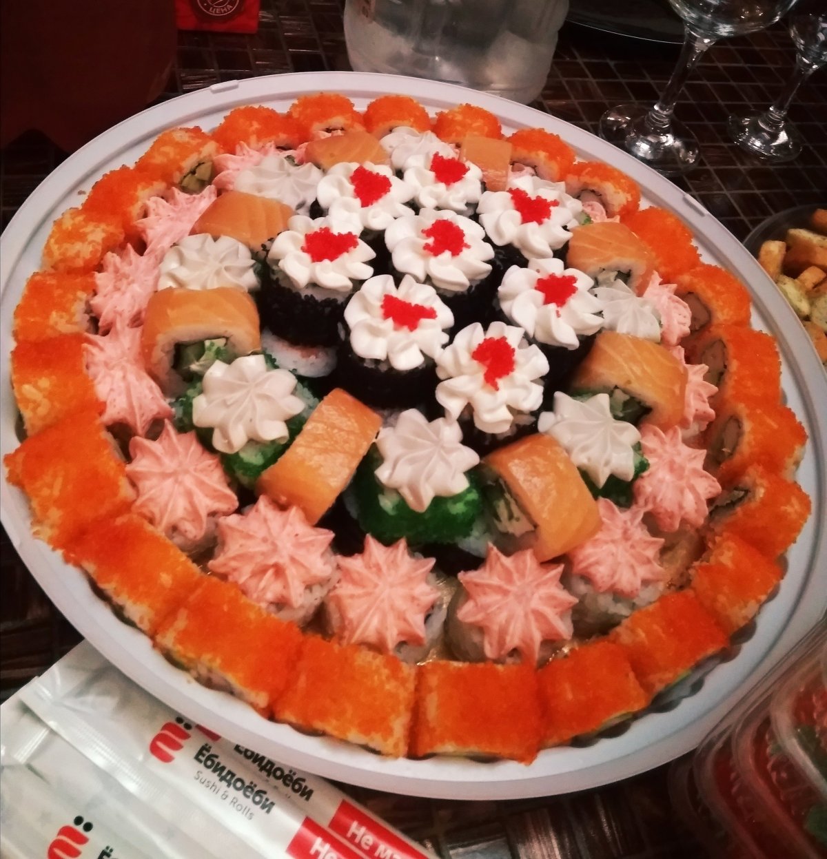 Торт из суши на день рождения