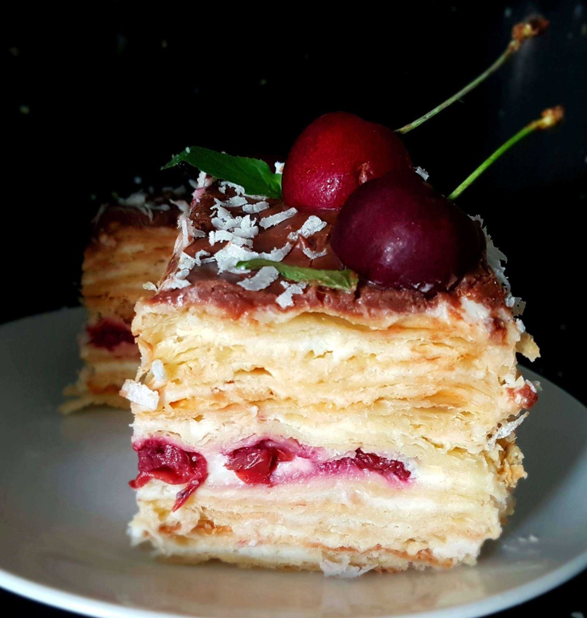 Торт Монастырская изба с вишней