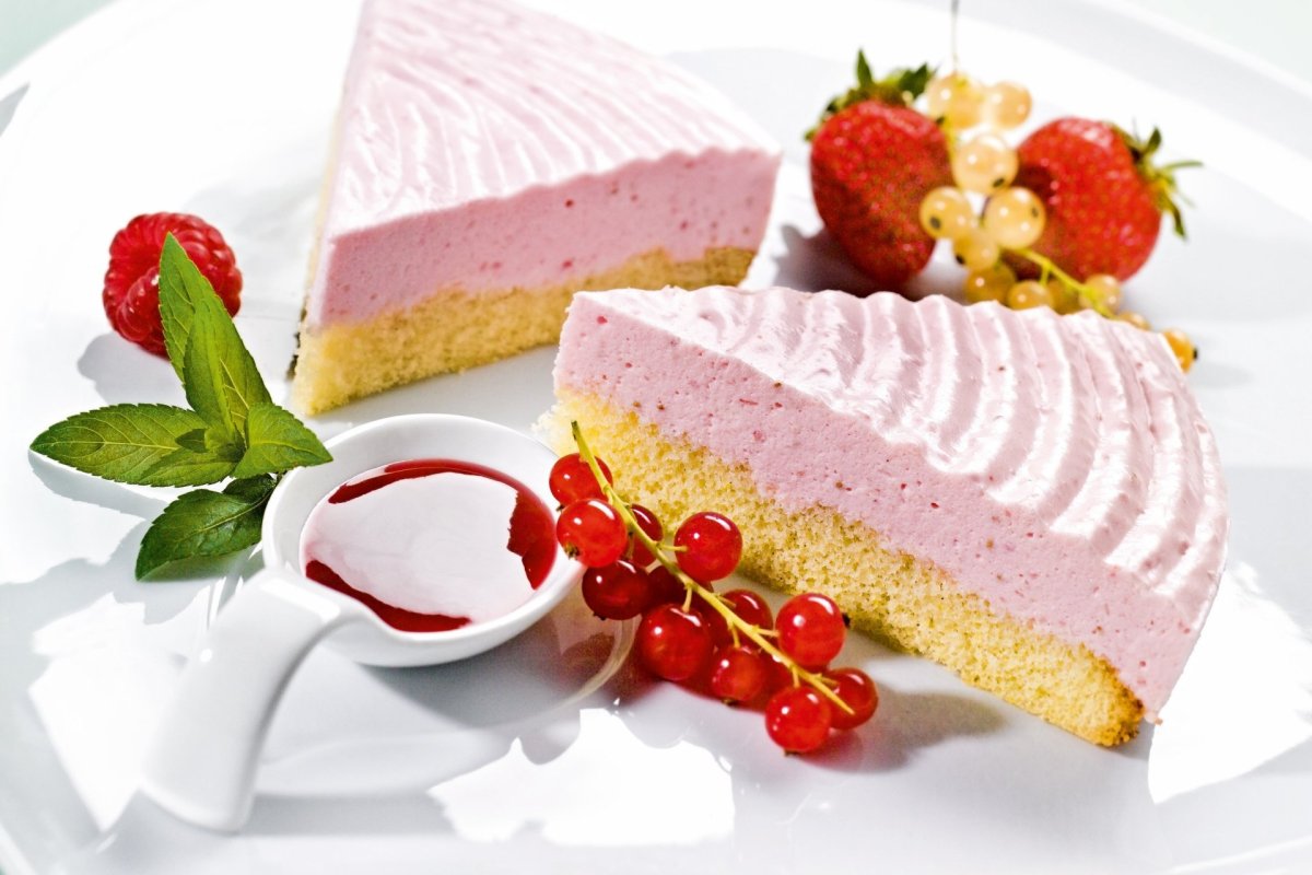 День торта-мороженого (National Ice Cream Cake Day)