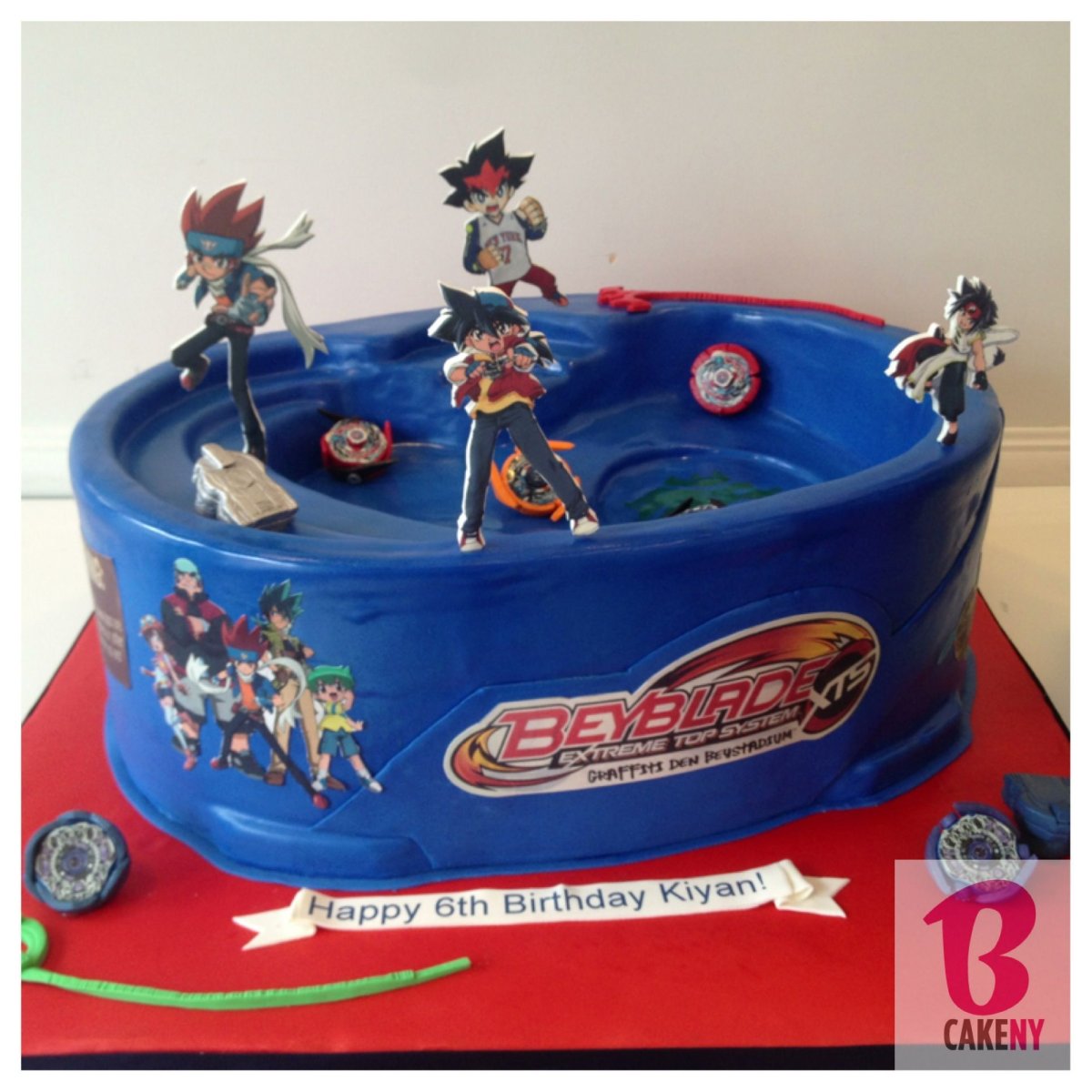 Фигурки на торт Beyblade