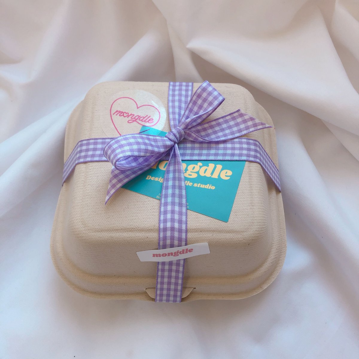 Little korean Cakes in Boxes Instagram