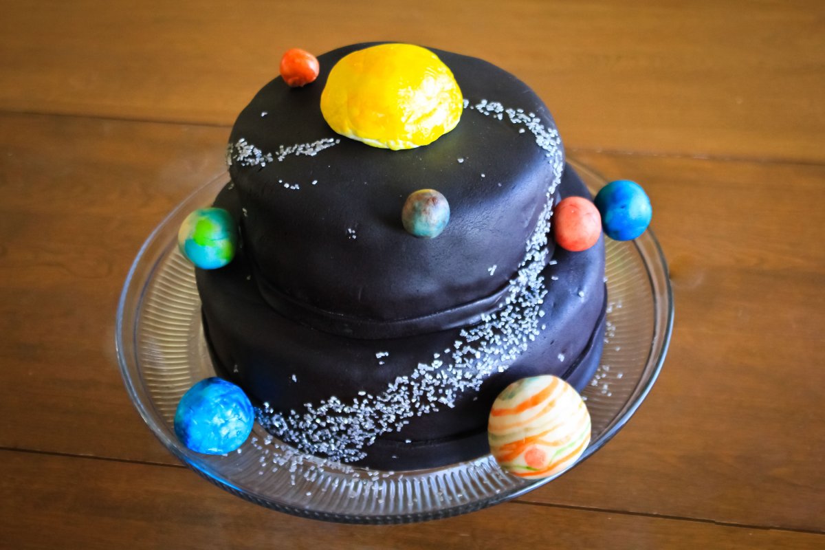Космический муссовый торт