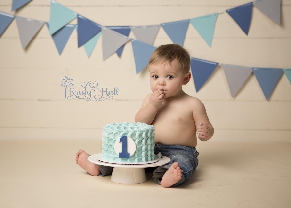 Фотосессия Smash Cake на 30 лет