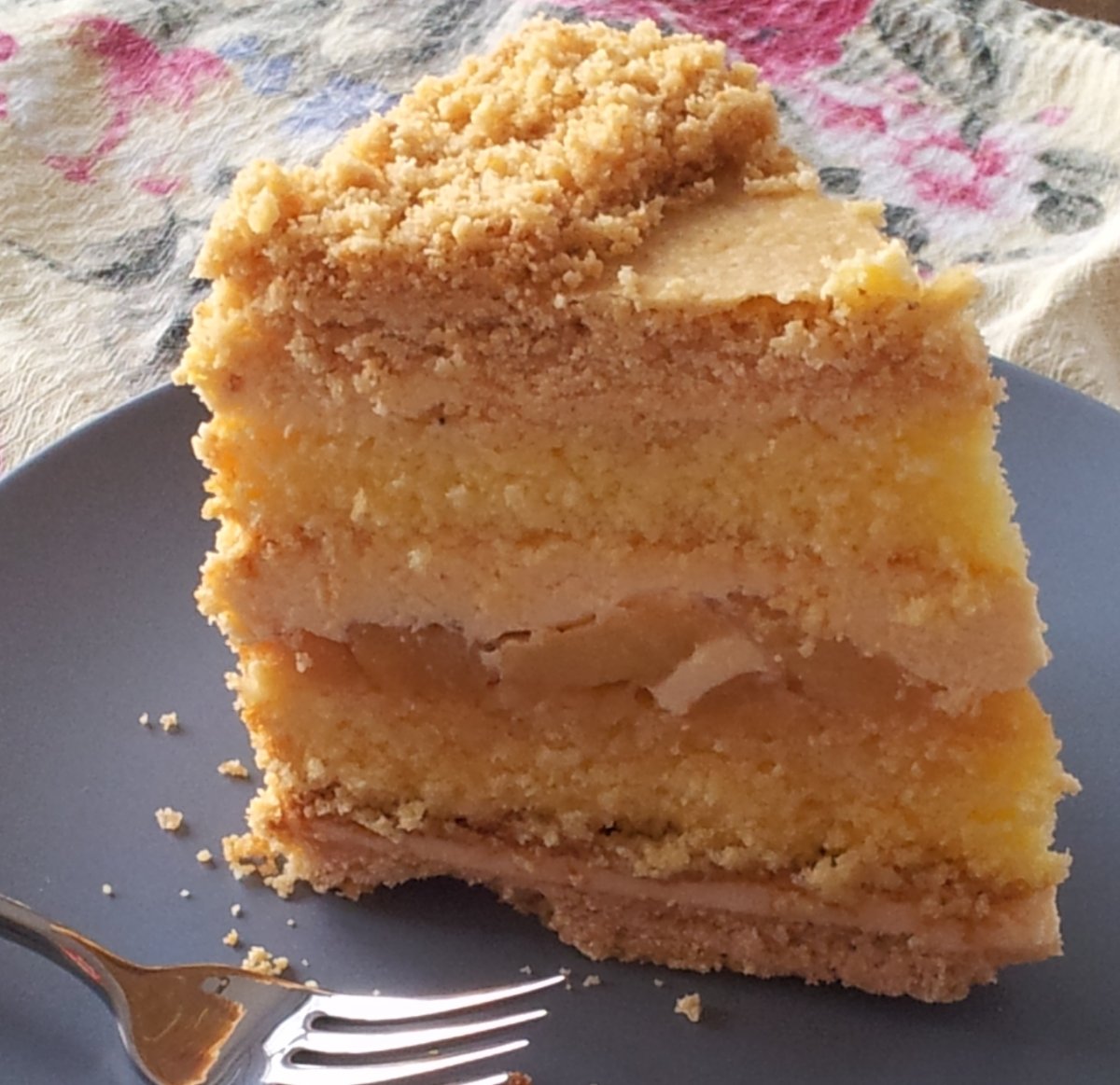 Яблочный пирог кухен
